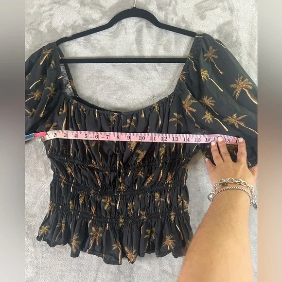 Lavender Brown palm tree peasant top - Picture 6 of 9